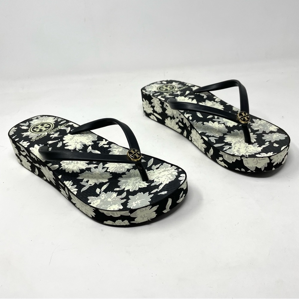 Tory Burch Thandie Black White Gray Floral Wedge Flip Flops  Sandals, Size 5.5